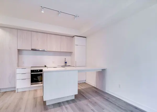 89 Church ST #1201, Toronto C08, ON M5C 2G3