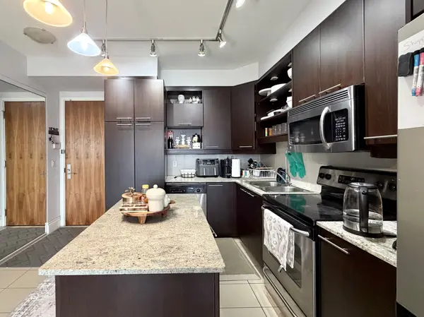 37 Galleria Pkwy #LPH10, Markham, ON L3T 0A5