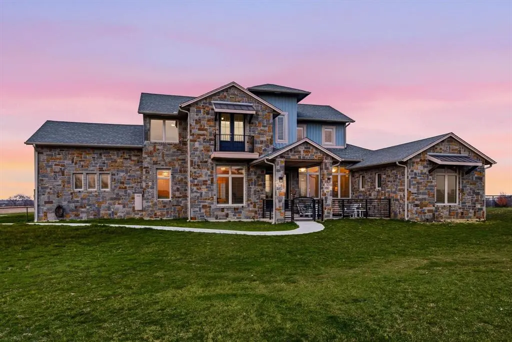 9630 Hackamore Court, Justin, TX 76247