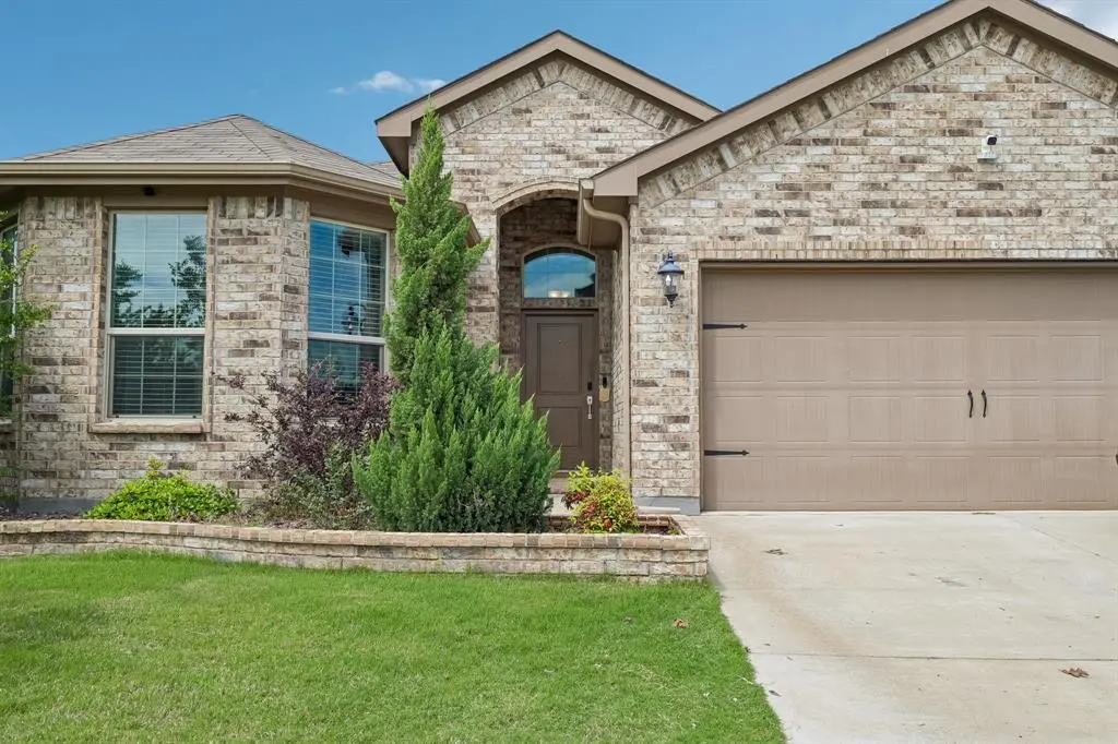 439 Helm Lane, Azle, TX 76020