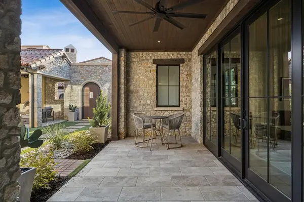 12 Cardona, Westlake, TX 76262