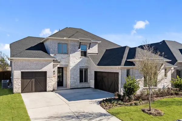 2302 Sarah Drive, Rockwall, TX 75087