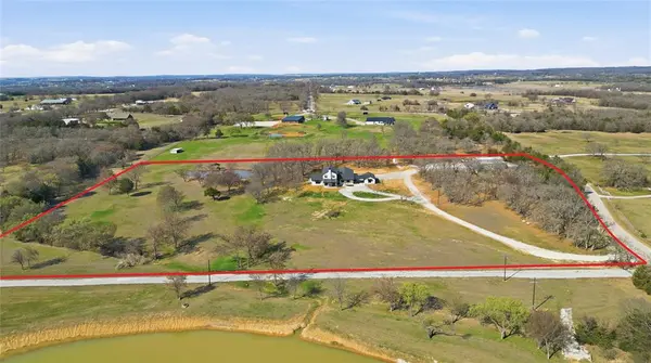 860 County Road 208, Gainesville, TX 76240