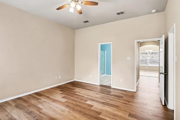 633 Horn Street, Crowley, TX 76036