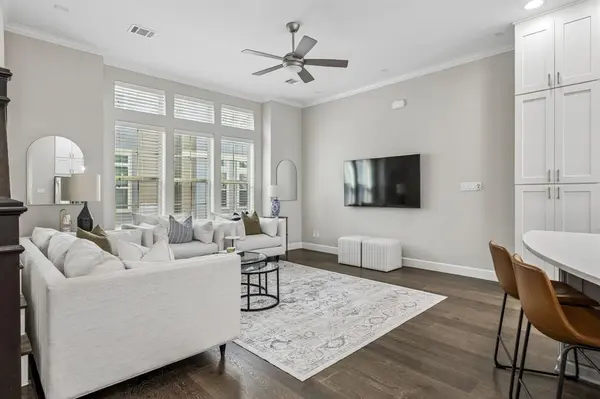 5933 Evening Star Place, Dallas, TX 75235