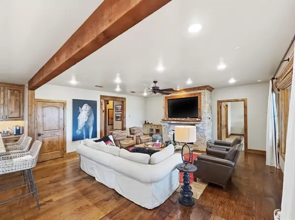 1693 Scenic Drive #102, Possum Kingdom Lake, TX 76449