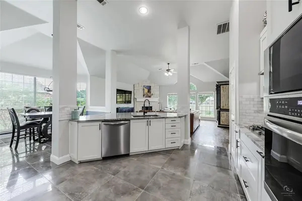 10302 Broadmoor Lane, Rowlett, TX 75089