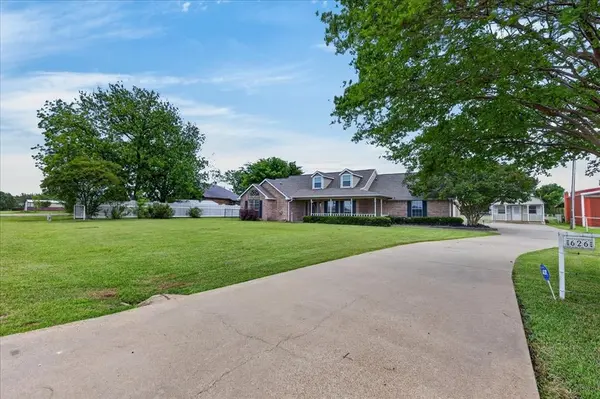 626 E Eubank Street, Mabank, TX 75147