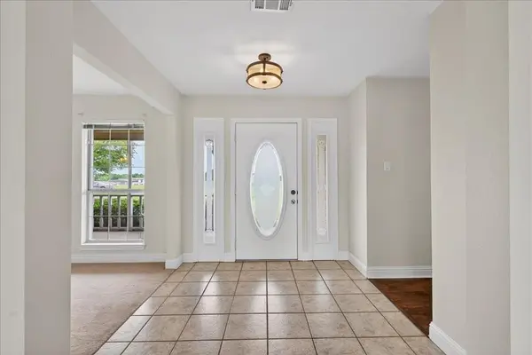 626 E Eubank Street, Mabank, TX 75147