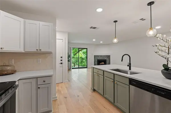 4777 Cedar Springs Road #3D, Dallas, TX 75219