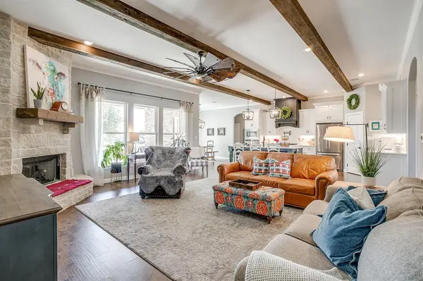 229 Oak Tree Court, Poolville, TX 76487