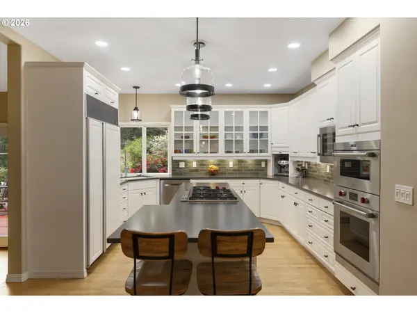 7701 NE 211TH AVE, Vancouver, WA 98682