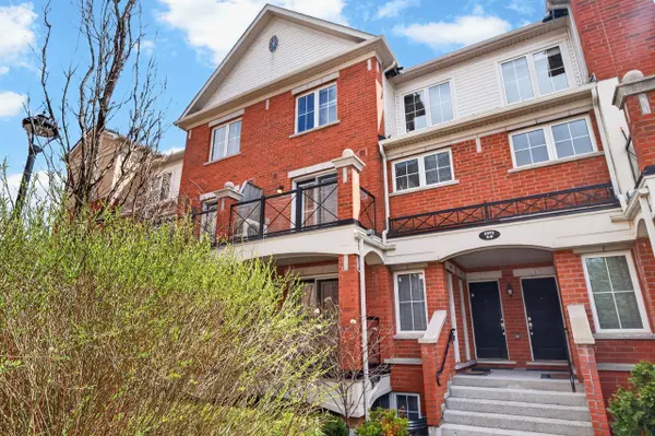 2472 Post RD #8, Oakville, ON L6H 0K1