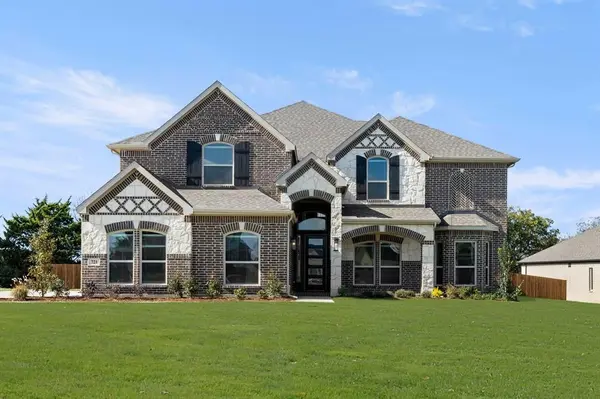 721 S Hidden Lakes Drive, Desoto, TX 75115