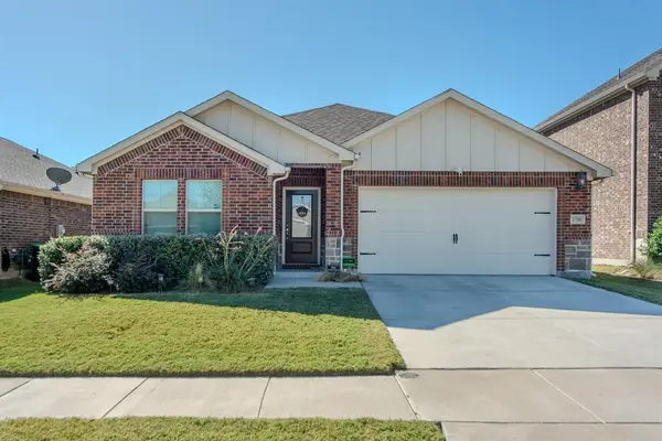 1700 Gold Mine Trail, Aubrey, TX 76227