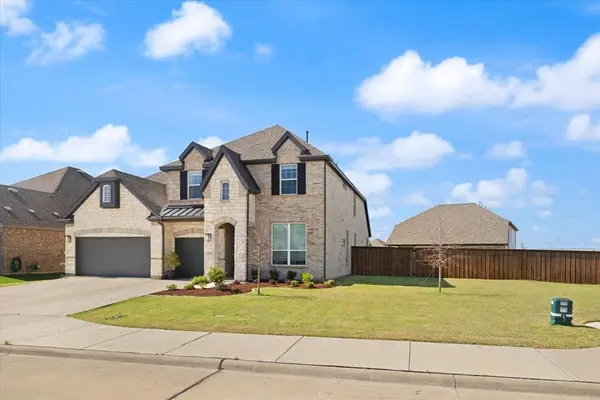 3905 Timberview Street, Midlothian, TX 76065