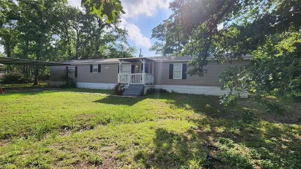 217 Navajo Trail, West Tawakoni, TX 75474