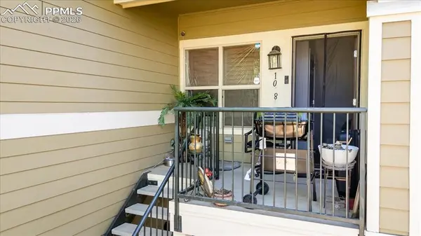 5800 Tower RD #108, Denver, CO 80249