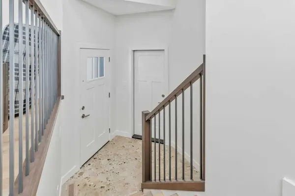 42 Tarzwell AVE, Red Deer, AB T4P 0Y9