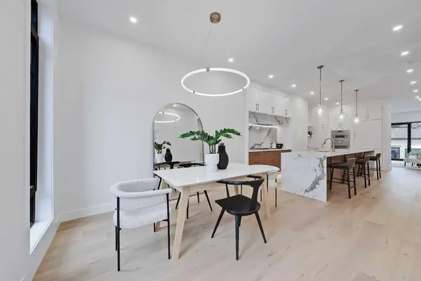 2720 5 AVE NW, Calgary, AB T2N 0T8