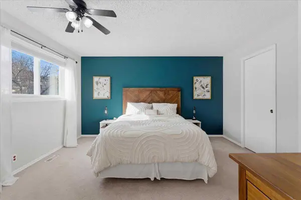 165 Macewan Glen DR NW, Calgary, AB T3K 2C4