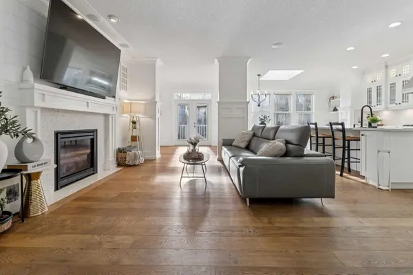 161 Mahogany SQ SE, Calgary, AB T3M 0T1