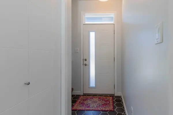 418 Highlands BLVD W #5, Lethbridge, AB T1J 5K5