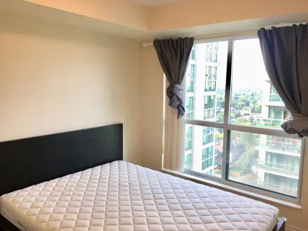 7 Lorraine DR #2107, Toronto C07, ON M2N 7H2