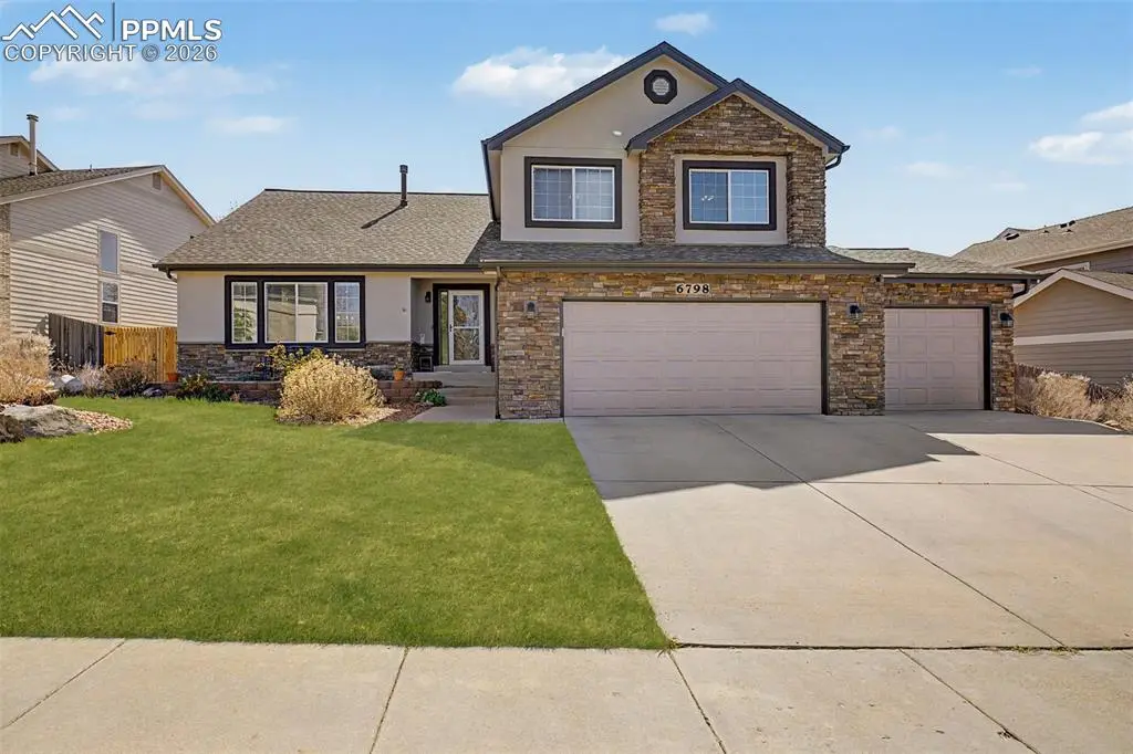 6798 Bitterroot DR, Colorado Springs, CO 80923