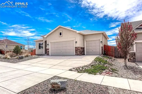 6851 Mustang Rim DR, Colorado Springs, CO 80923