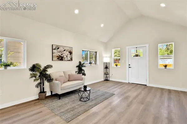 611 Maple ST, Colorado Springs, CO 80903