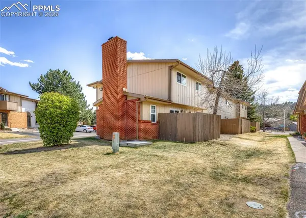 1173 Willow Bend CIR #C, Colorado Springs, CO 80918