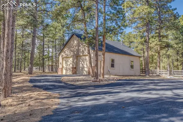 20320 Roaming DR, Colorado Springs, CO 80908