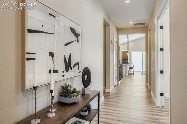 2011 Grayside CIR, Castle Rock, CO 80109