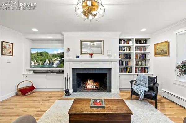 2 Cresta RD, Colorado Springs, CO 80906