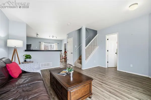 6112 Scottsbluff DR, Colorado Springs, CO 80923