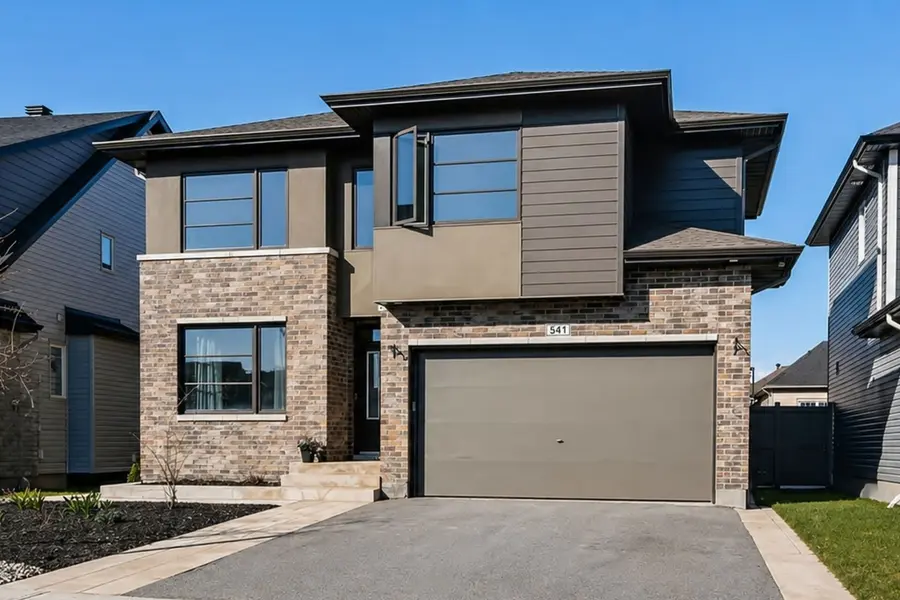 541 Dressage AVE, Kanata, ON K2V 0C6