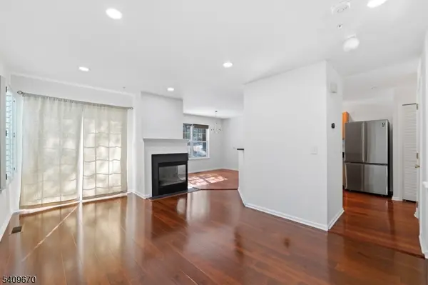 402 Dalton Ct, Denville Twp., NJ 07834