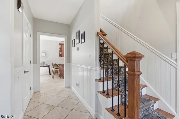 34 Tobyhanna Trl, Hopatcong Boro, NJ 07843