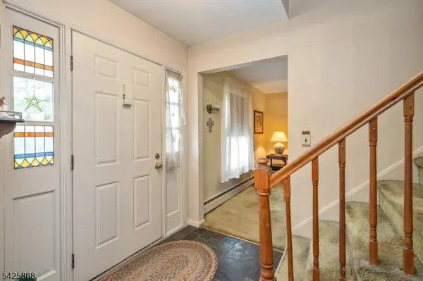 24 Camelot Dr, Mount Olive Twp., NJ 07828