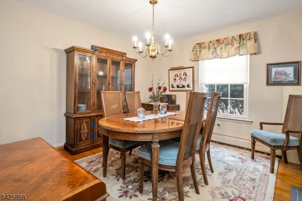 24 Camelot Dr, Mount Olive Twp., NJ 07828