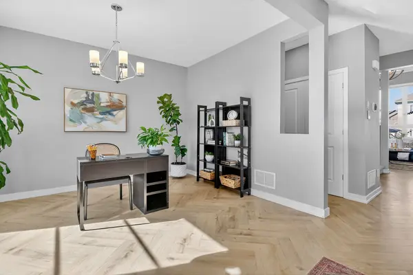 541 Dressage AVE, Kanata, ON K2V 0C6