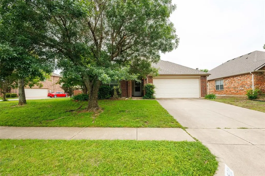 502 Reindeer Drive, Midlothian, TX 76065