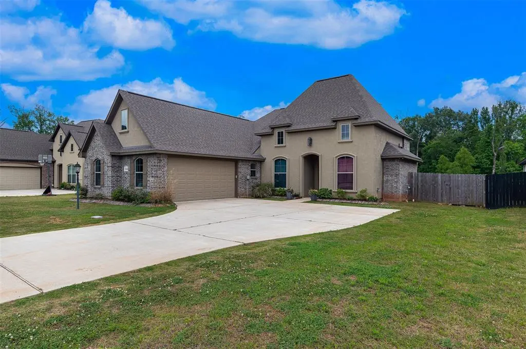 1144 Green Wood Circle, Shreveport, LA 71037