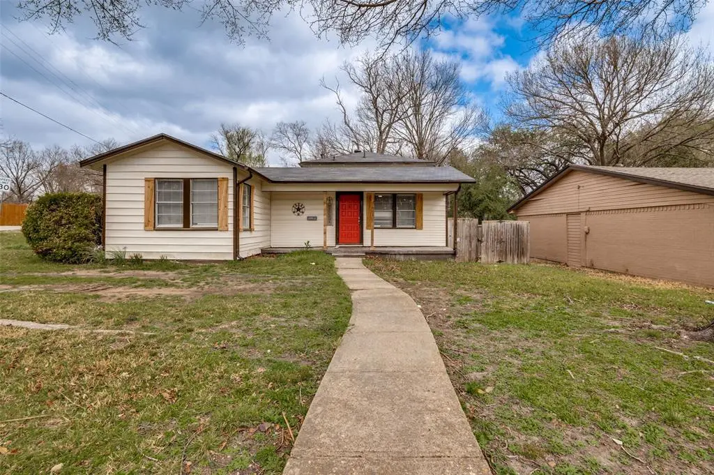 421 W 8th Street, Lancaster, TX 75146