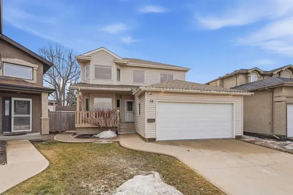 54 Leonard Shakespeare Bay, Winnipeg, MB R2J 4K8
