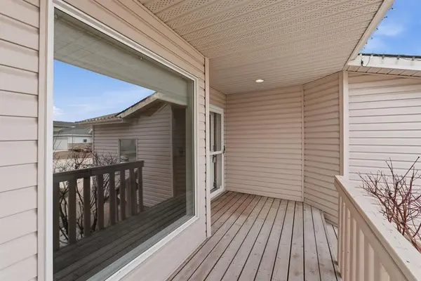 54 Leonard Shakespeare Bay, Winnipeg, MB R2J 4K8