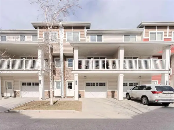 280 Amber TRL, Winnipeg, MB R2P 1T6