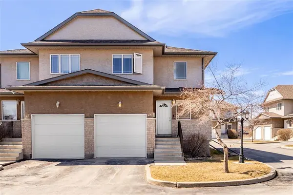 45 Grandmont BLVD, Winnipeg, MB R3V 0A1