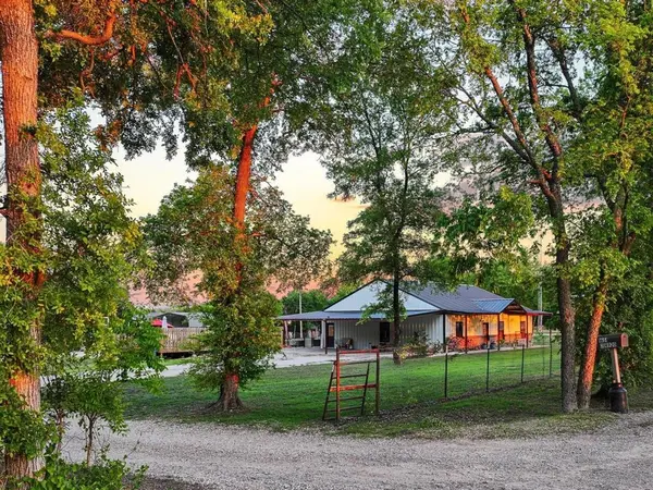 245 County Road 4921, Leonard, TX 75452